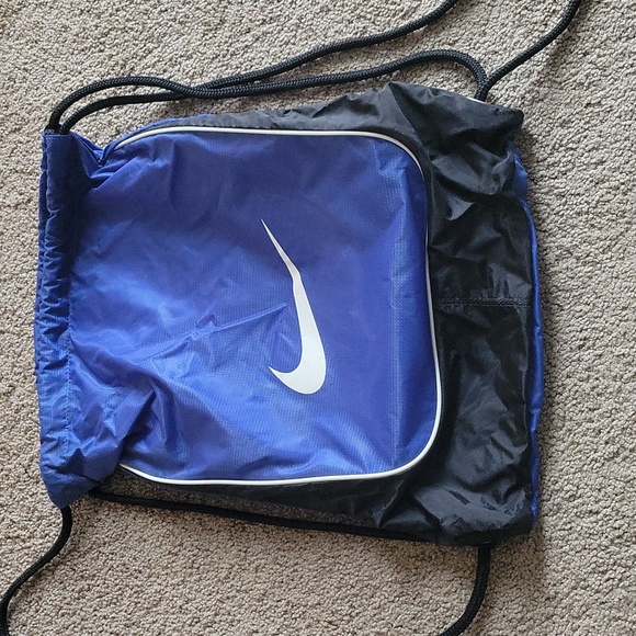 Nike bag - Picture 1 of 2